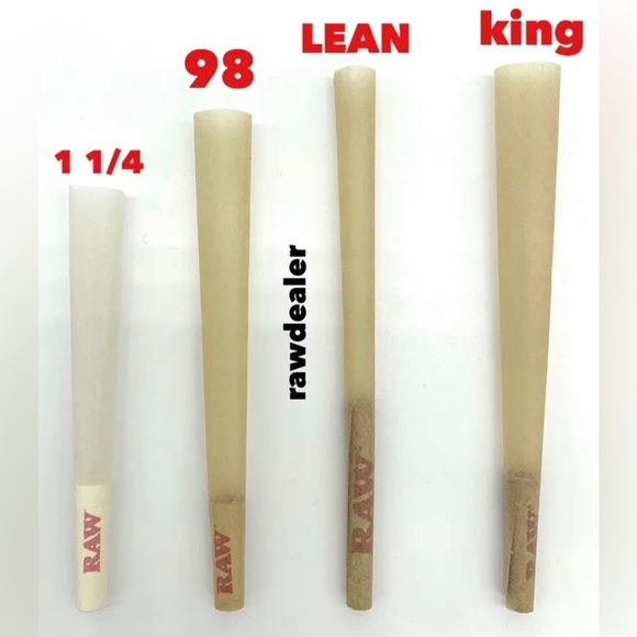 Raw classic King Size cone pre rolled (200pk) + glass cone tip + tube - Picture 11 of 12